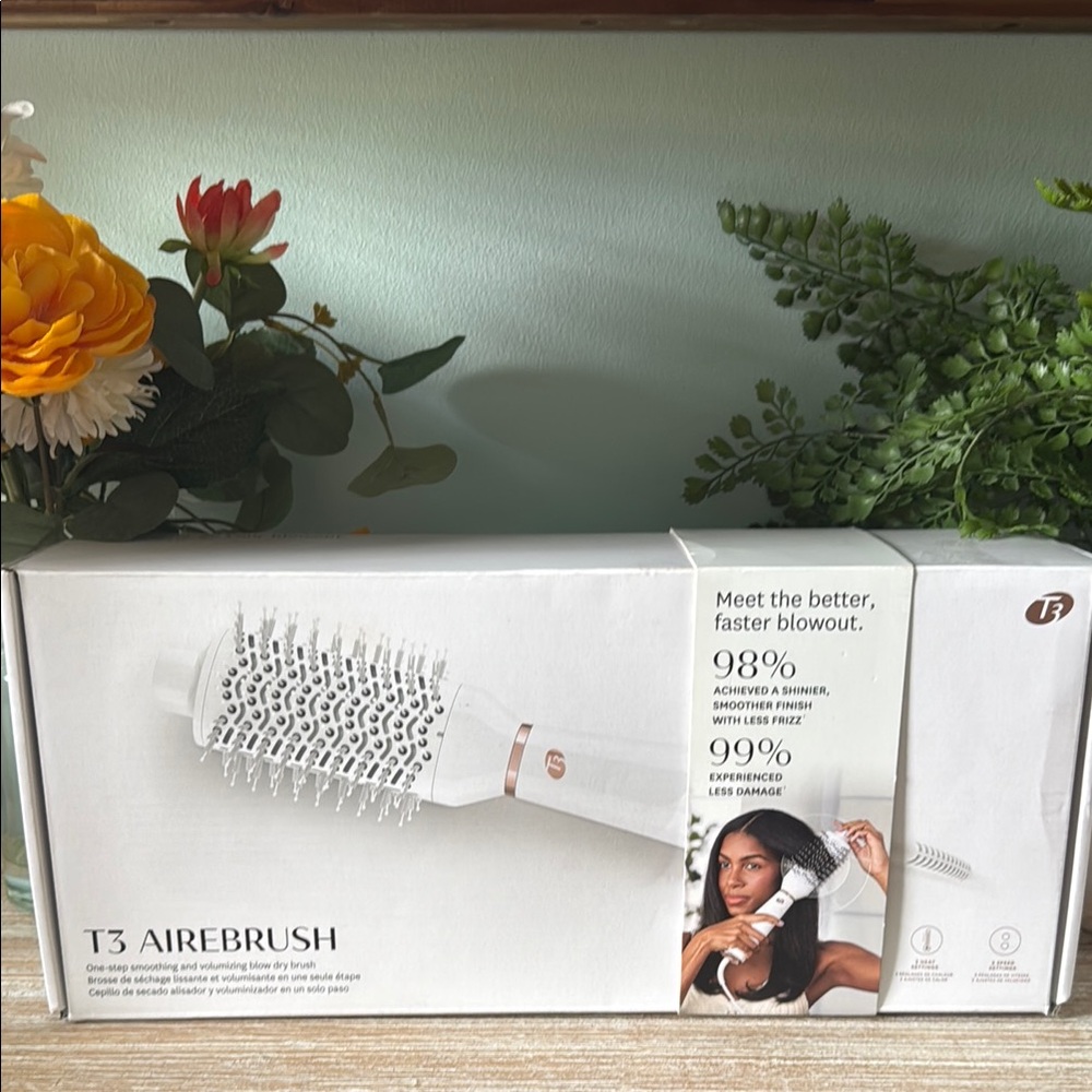 T3 AireBrush One-Step Smoothing and Volumizing Hair Dryer Brush NEW